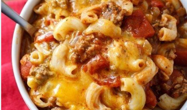 Grandma’s American Goulash